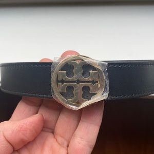 Black and brown 1’ reversible belt!